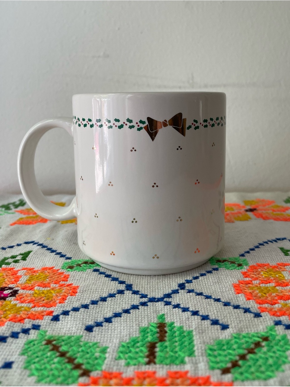 Vintage Holiday Holy & Bow Mug